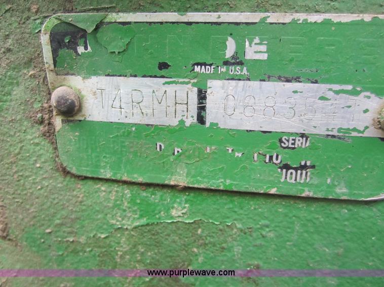 image for item 3739 John Deere 1520 tractor