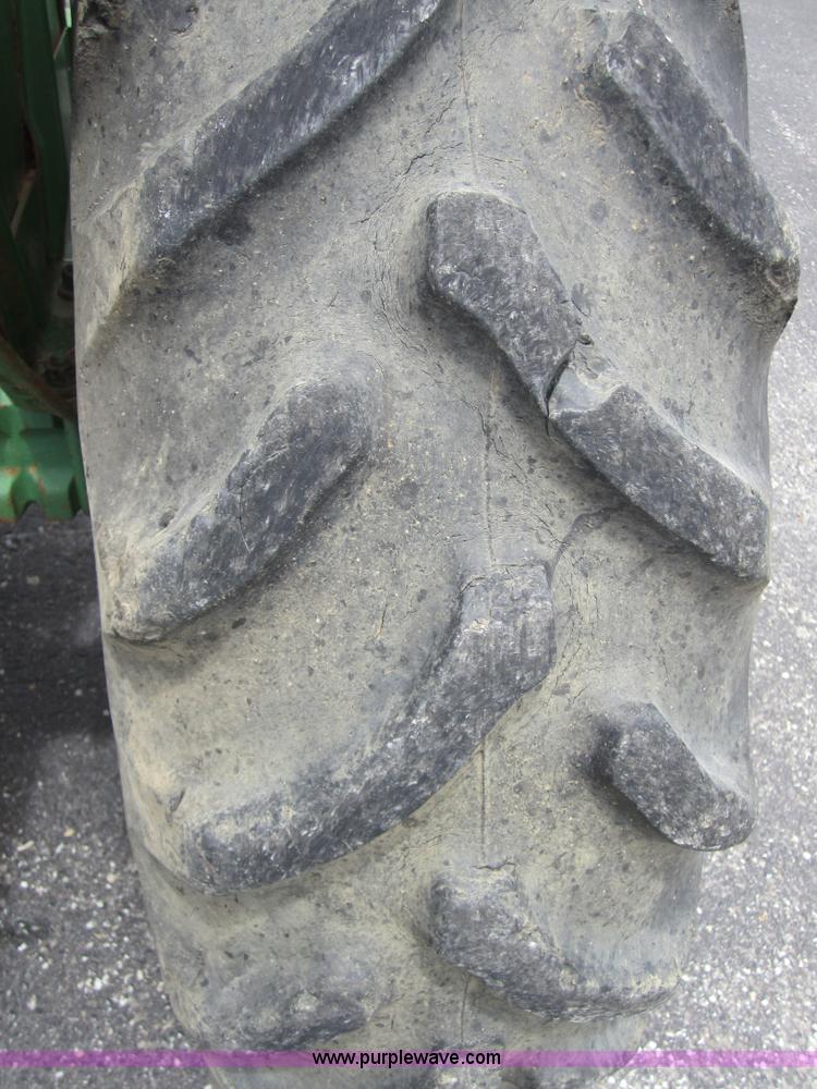 image for item 3740 John Deere 820 tractor