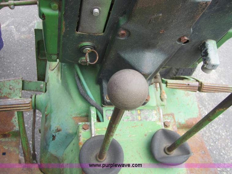 image for item 3740 John Deere 820 tractor