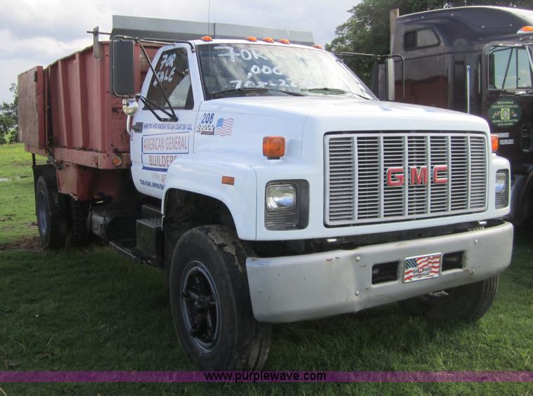 image for item 3745 1993 GMC Topkick truck