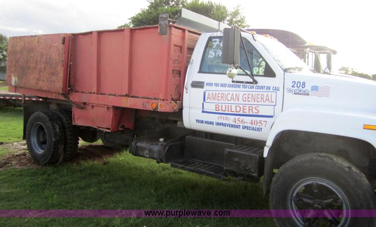 image for item 3745 1993 GMC Topkick truck