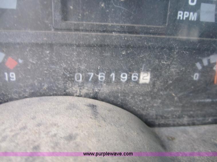 image for item 3745 1993 GMC Topkick truck