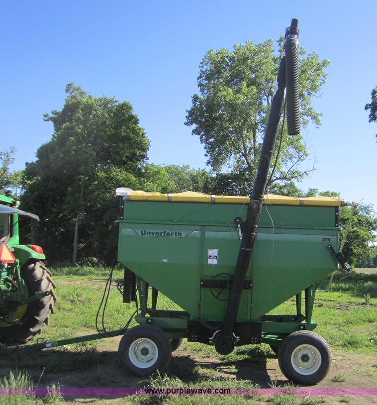 image for item 3753 2007 Unverferth gravity box