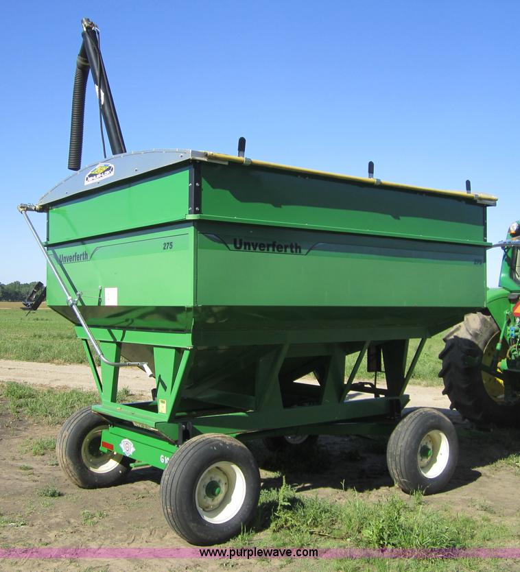 image for item 3753 2007 Unverferth gravity box