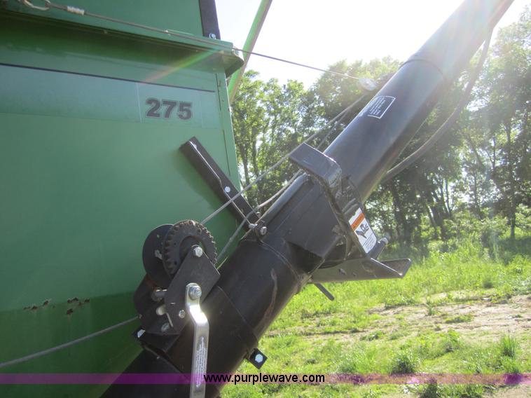 image for item 3753 2007 Unverferth gravity box