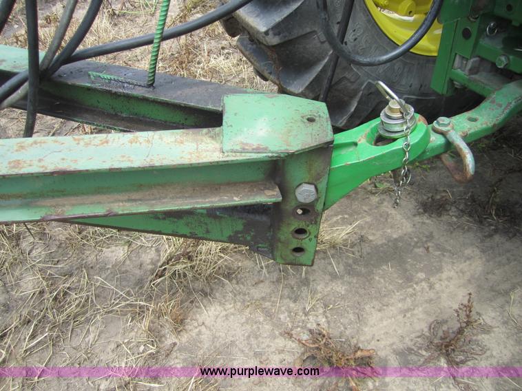 image for item 3759 John Deere 1600 36' chisel