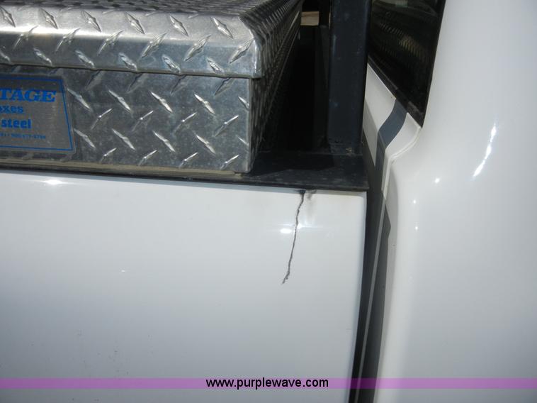 image for item 2222 2001 Chevrolet S10 pickup truck