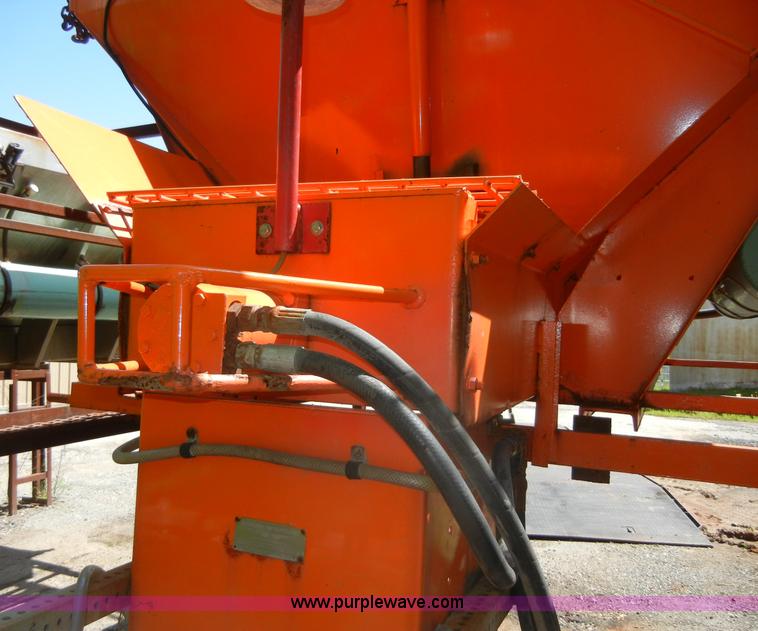 image for item 2223 1999 Swenson salt/sand spreader