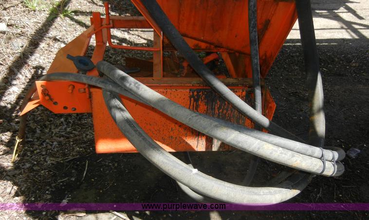 image for item 2223 1999 Swenson salt/sand spreader