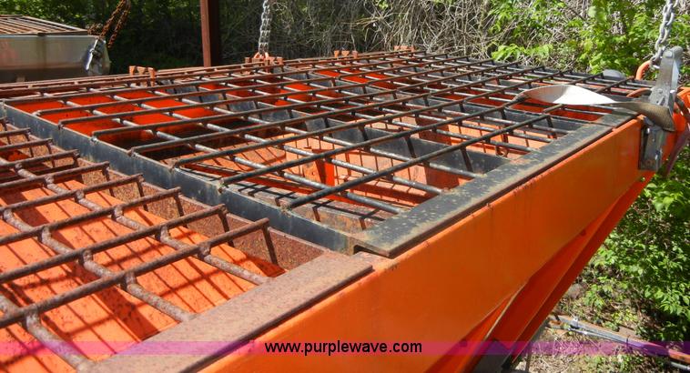 image for item 2223 1999 Swenson salt/sand spreader
