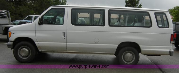 image for item 2328 1998 Ford E350 Club Wagon van