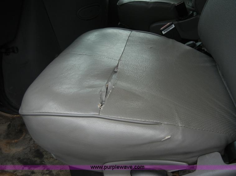 image for item 2328 1998 Ford E350 Club Wagon van