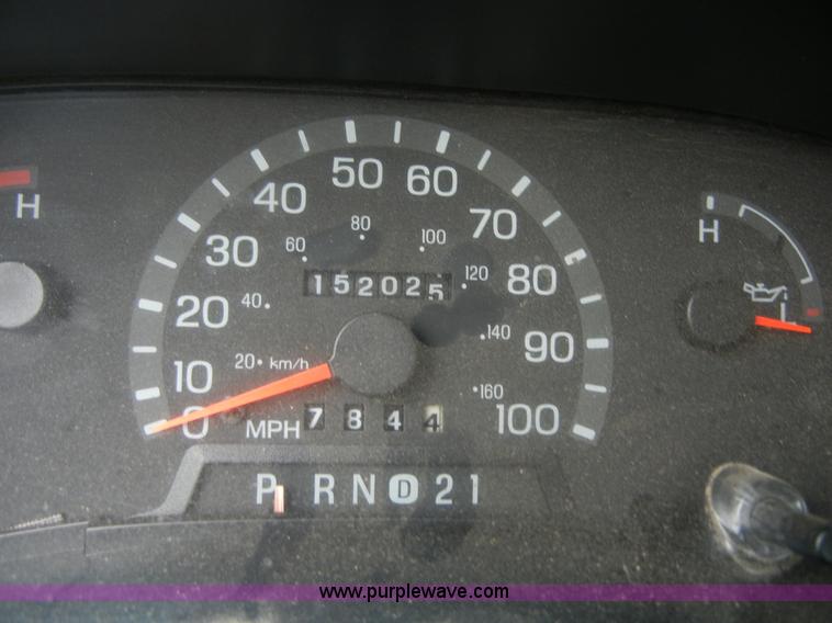 image for item 2328 1998 Ford E350 Club Wagon van