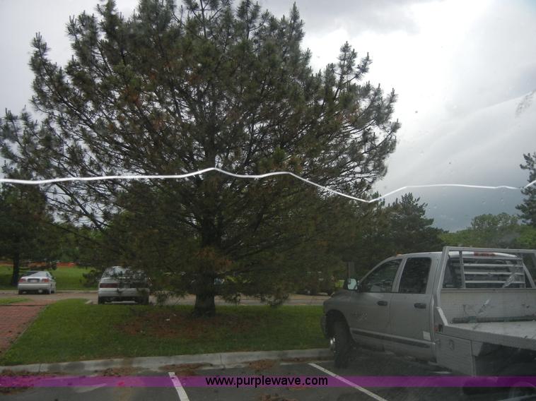 image for item 2328 1998 Ford E350 Club Wagon van