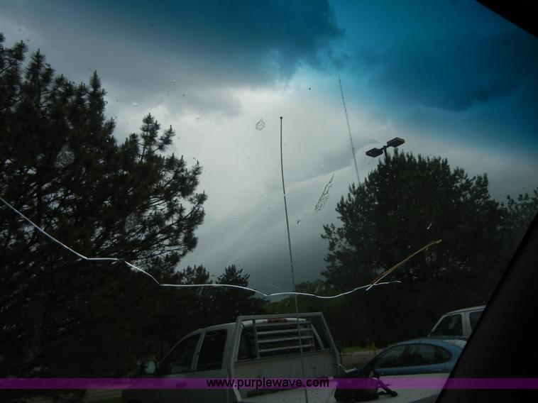 image for item 2328 1998 Ford E350 Club Wagon van