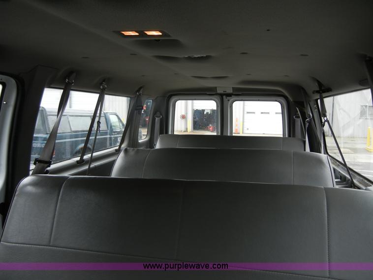 image for item 2328 1998 Ford E350 Club Wagon van