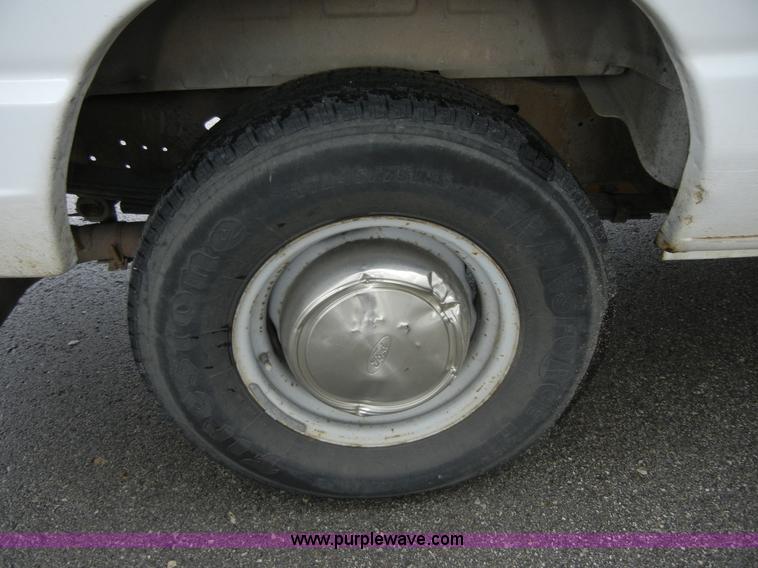 image for item 2328 1998 Ford E350 Club Wagon van