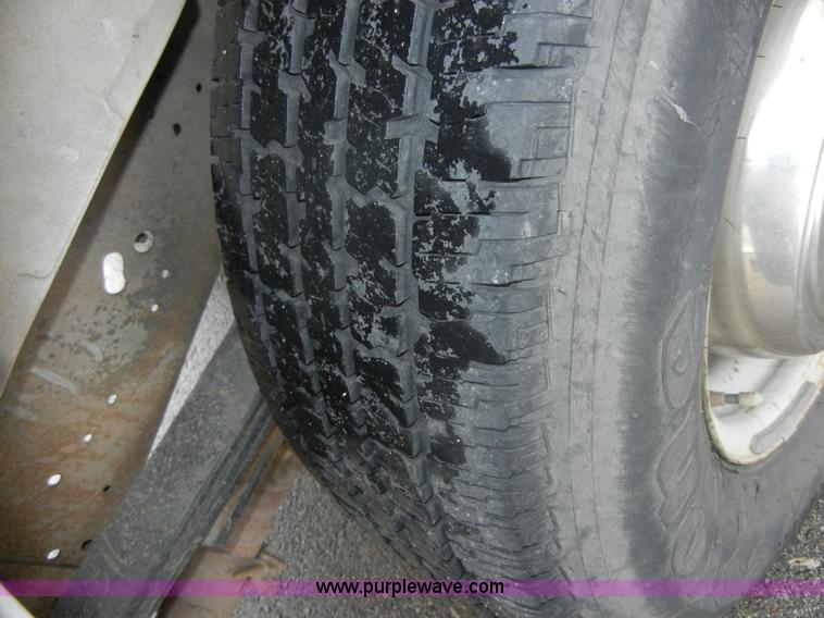 image for item 2328 1998 Ford E350 Club Wagon van