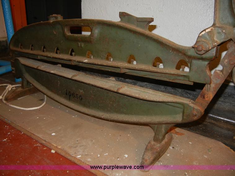 image for item 2330 Assorted shop equipment