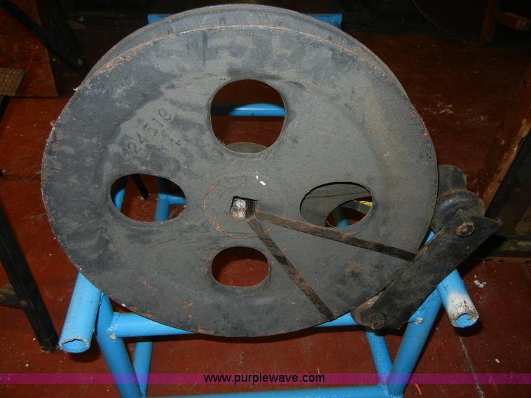 image for item 2330 Assorted shop equipment