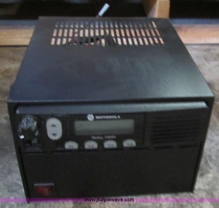 image for item 3040 Assorted radio equipment