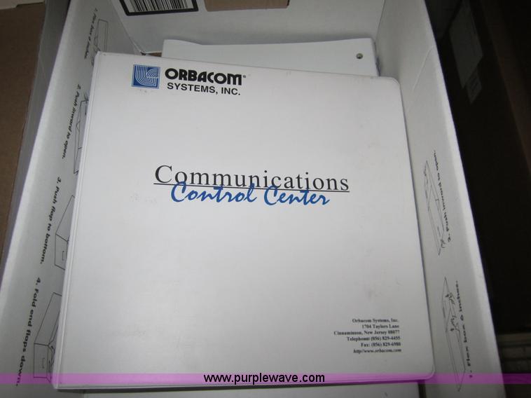 image for item 3040 Assorted radio equipment