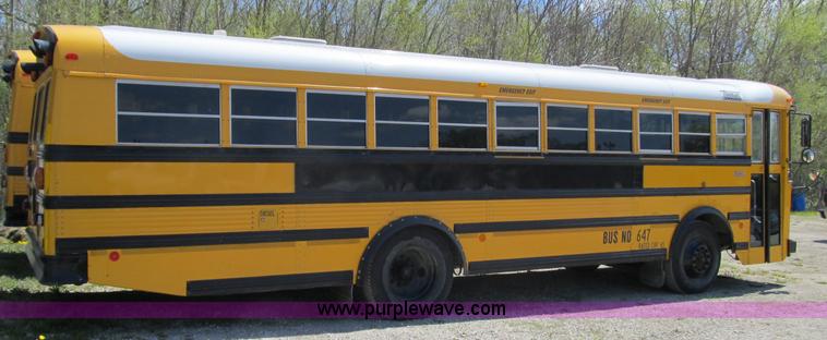 image for item 4141 2001 Thomas Built school bus