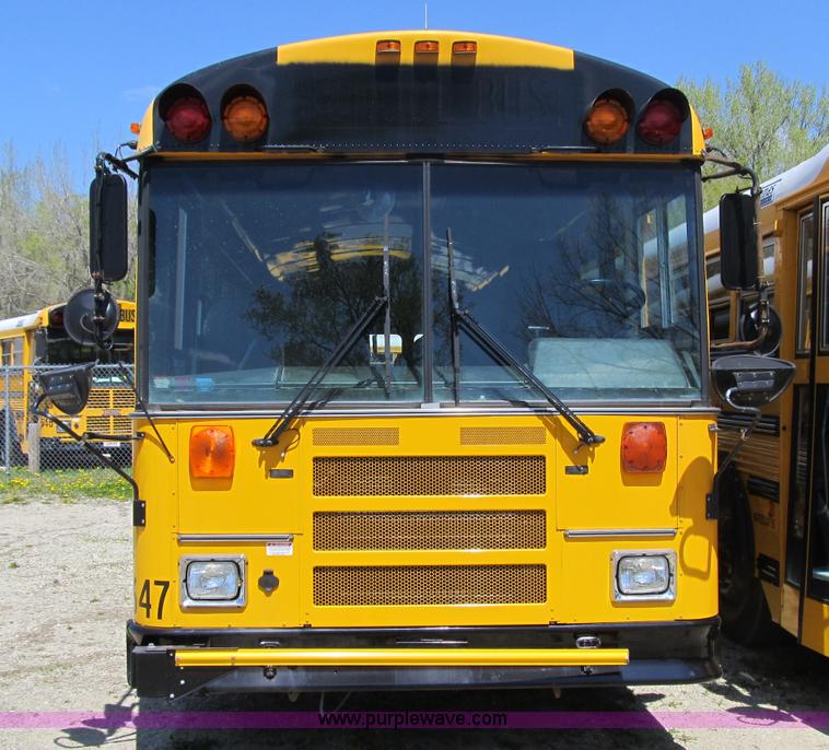 image for item 4141 2001 Thomas Built school bus