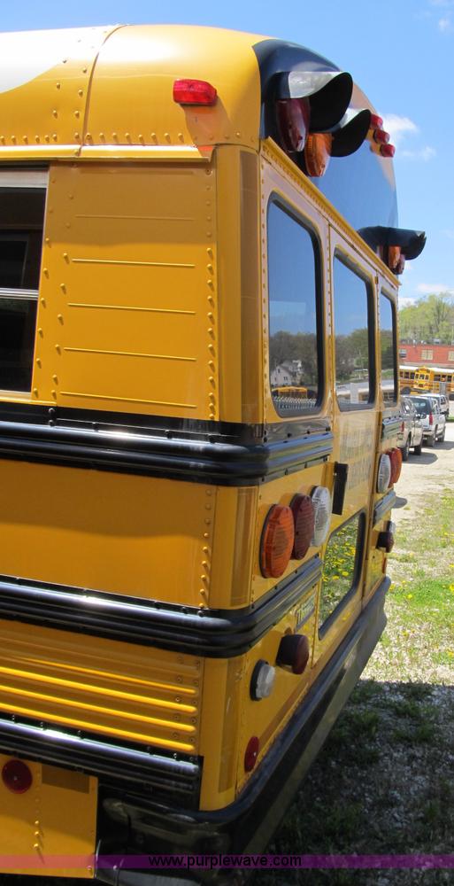 image for item 4141 2001 Thomas Built school bus