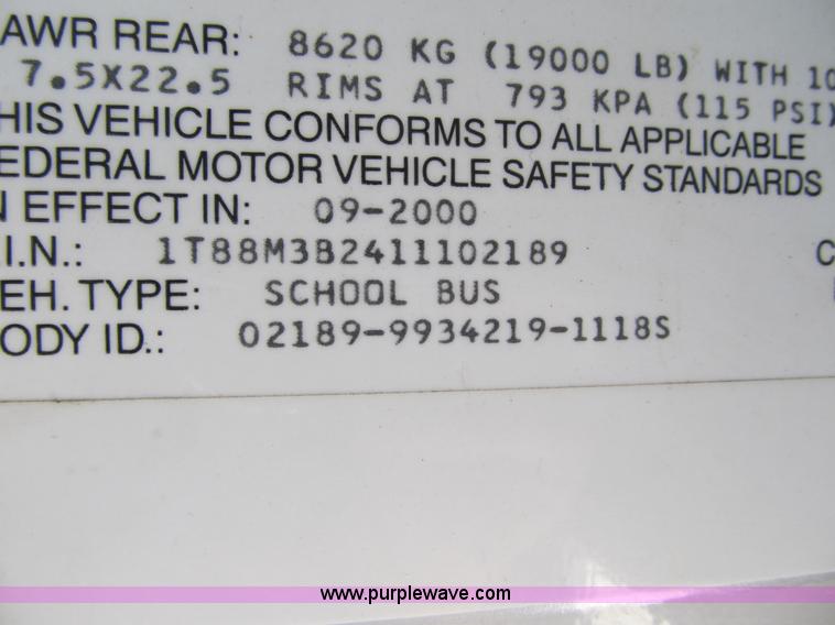 image for item 4141 2001 Thomas Built school bus