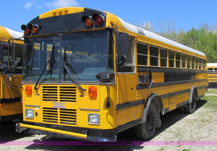 image for item 4142 2001 Thomas Built school bus