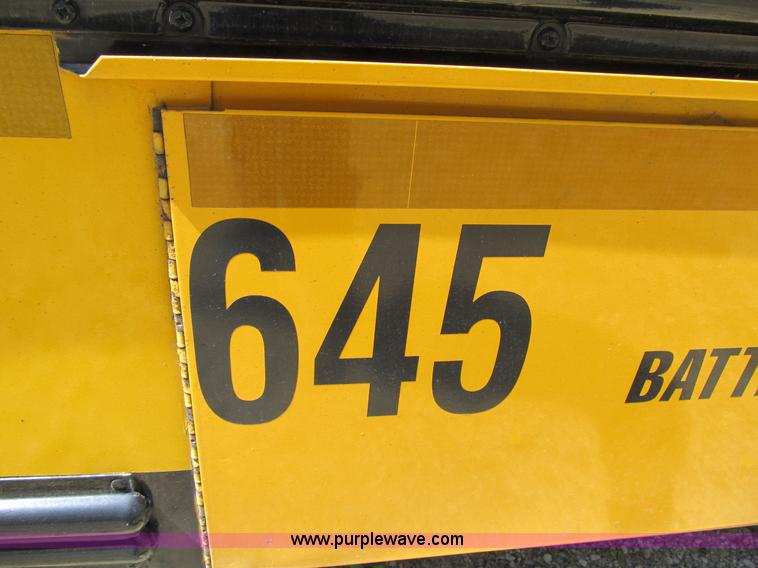 image for item 4142 2001 Thomas Built school bus