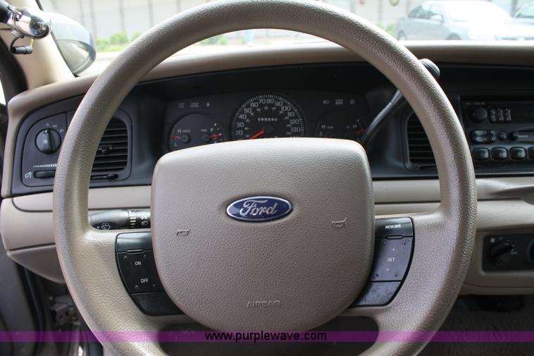 image for item 4858 2005 Ford Crown Victoria Police Interceptor