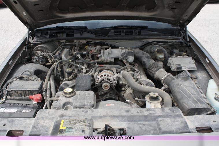 image for item 4858 2005 Ford Crown Victoria Police Interceptor