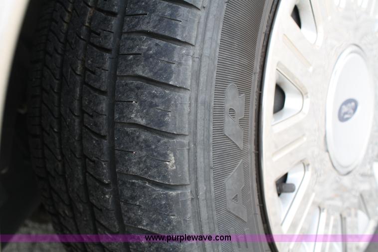 image for item 4858 2005 Ford Crown Victoria Police Interceptor