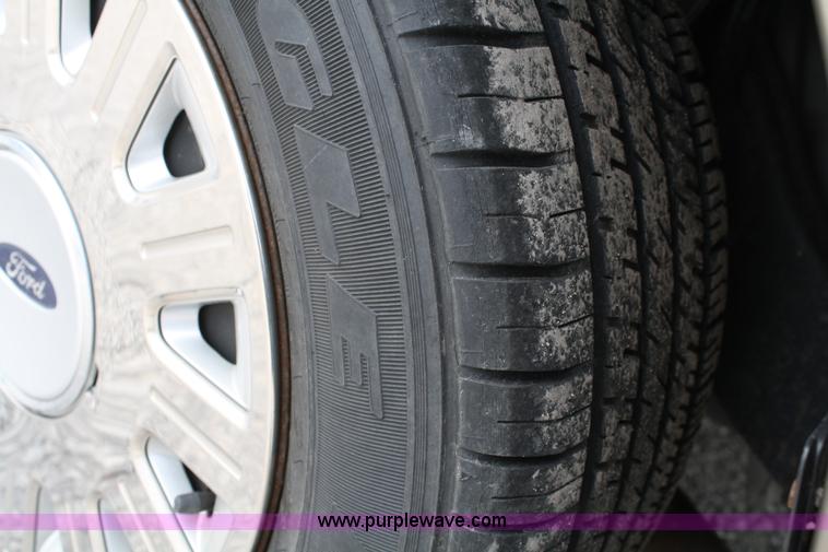 image for item 4858 2005 Ford Crown Victoria Police Interceptor