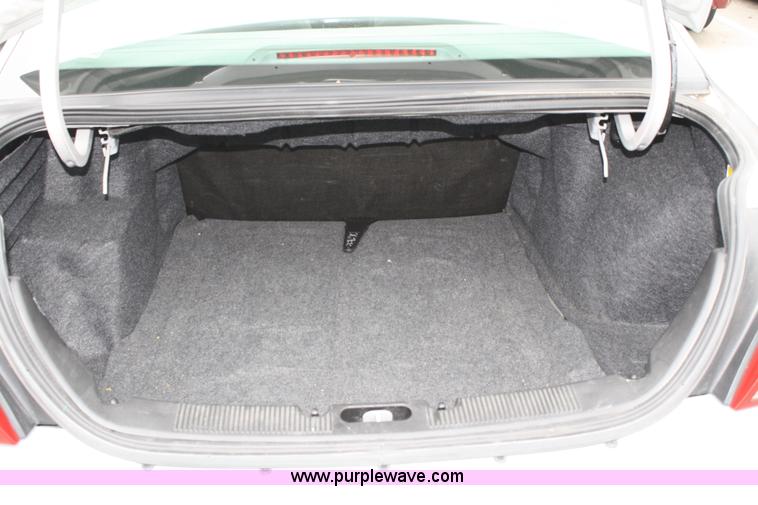 image for item 4991 2007 Ford Taurus SE