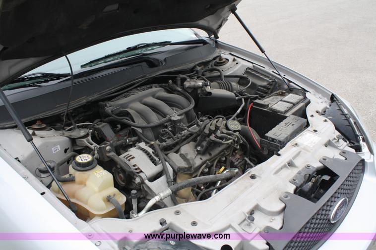 image for item 4991 2007 Ford Taurus SE