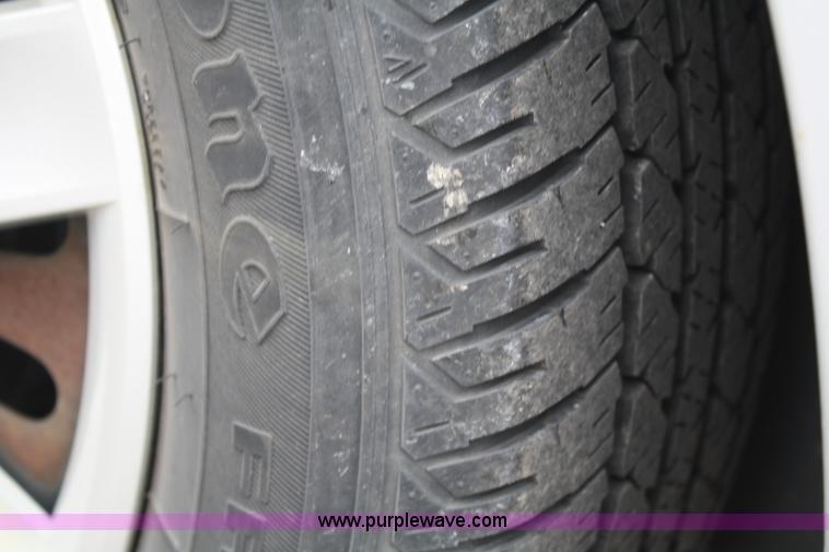 image for item 4991 2007 Ford Taurus SE