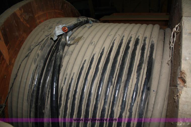image for item 4999 15.5 KV single conductor copper cable