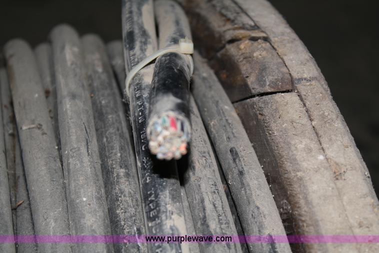 image for item 5000 15.5 KV multi conductor cable