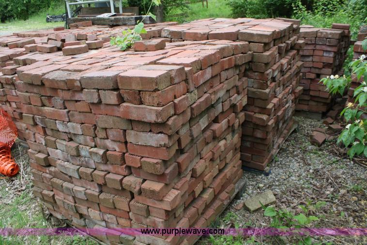 image for item 5002 Used paving bricks