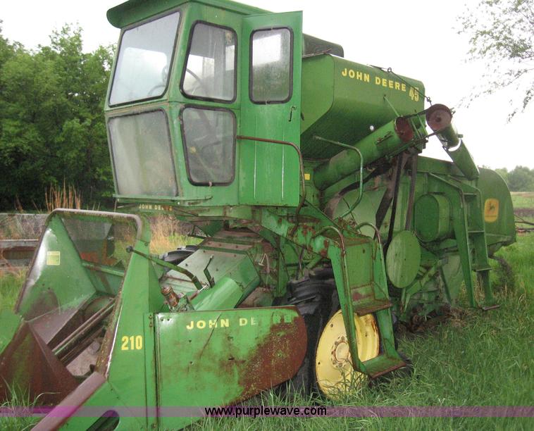 image for item 5343 John Deere 45 combine with 210 two-row header