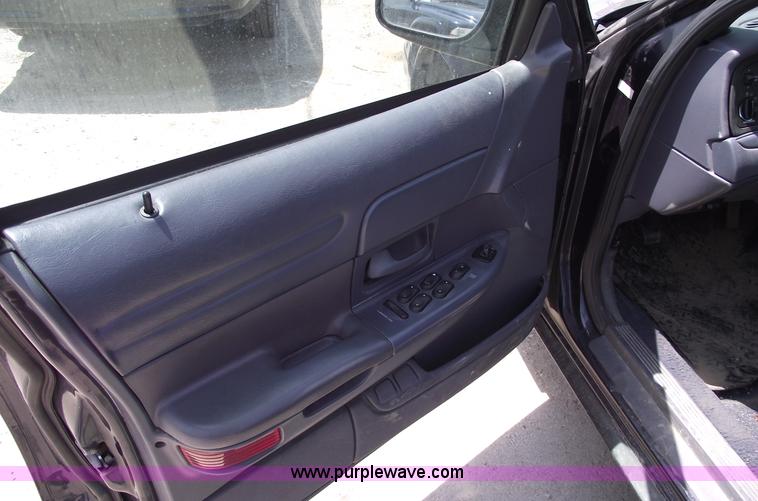 image for item 5541 2000 Ford Crown Victoria Police Interceptor