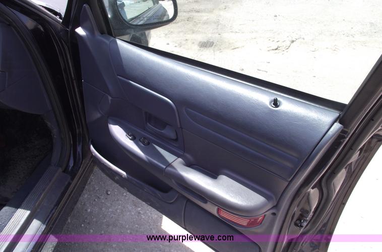 image for item 5541 2000 Ford Crown Victoria Police Interceptor