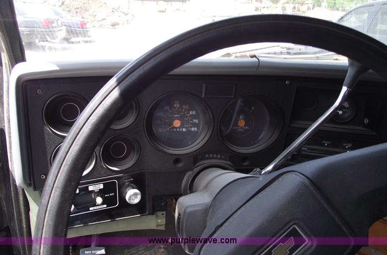 image for item 5542 1984 Chevrolet D30 SWAT team truck