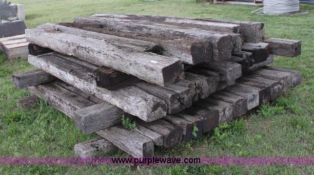 image for item 6083 (34) railroad ties