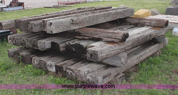 image for item 6083 (34) railroad ties