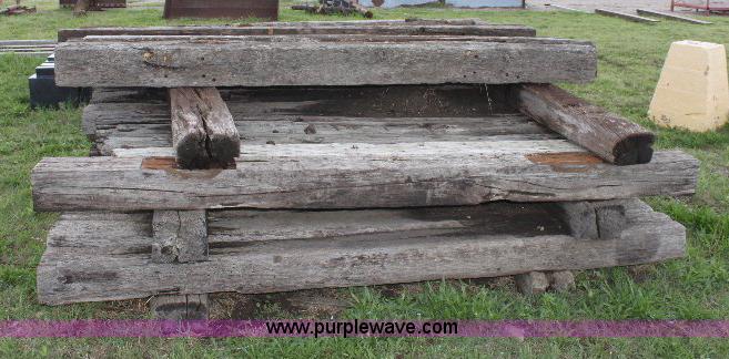 image for item 6083 (34) railroad ties