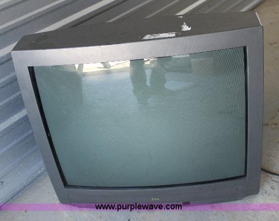 image for item 6126 (4) assorted tube televisions and CRT monitors